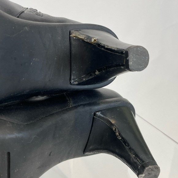 KENNETH COLE BOOTIE HEEL - Picture 4 of 6